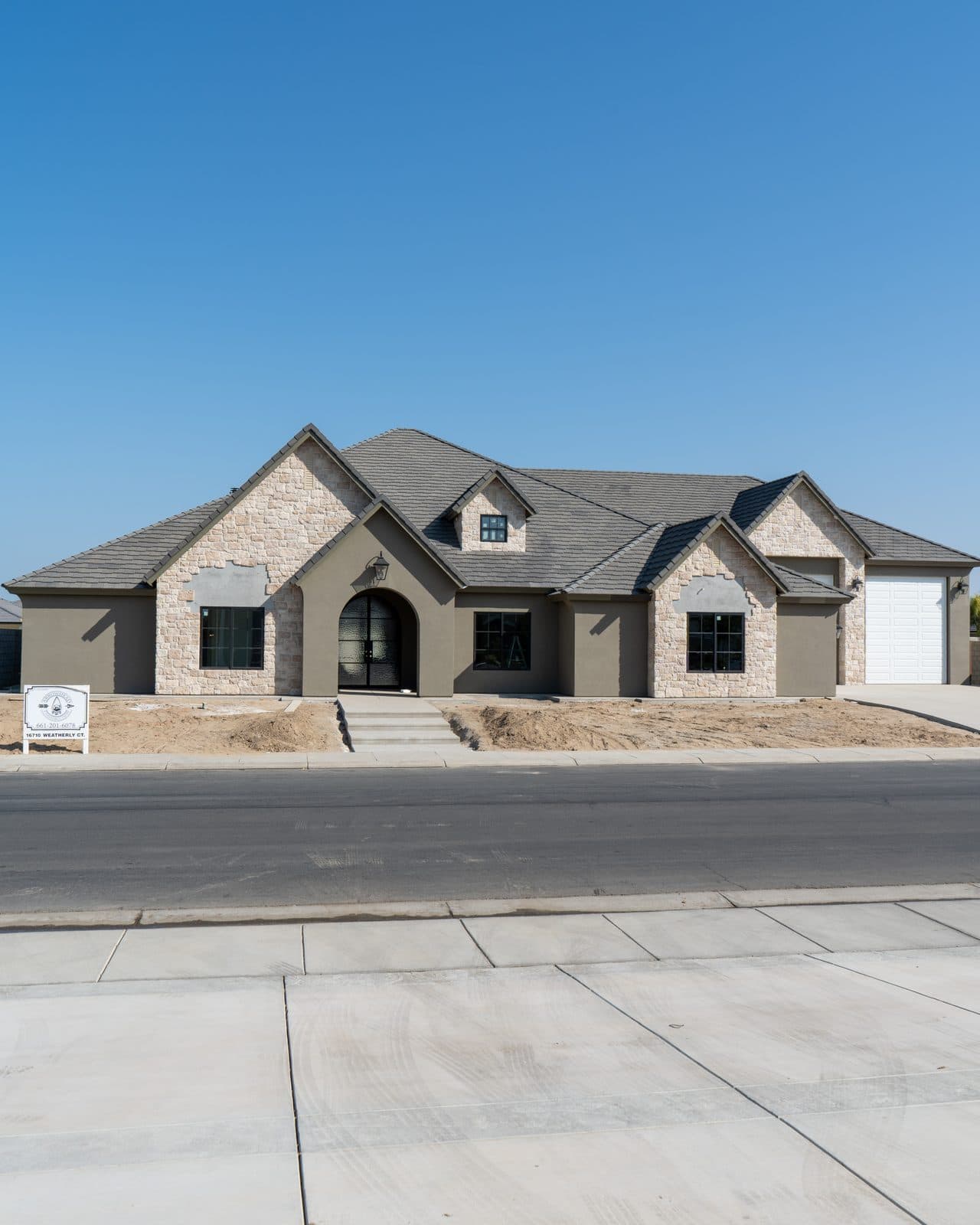 New home built by Intrepid Plastering, general contracting in Bakersfield